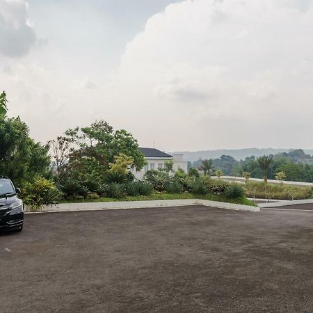 RedDoorz Plus near Exit Toll Puncak 2 Bogor Dış mekan fotoğraf