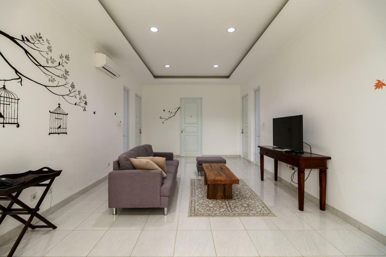 RedDoorz Plus near Exit Toll Puncak 2 Bogor Dış mekan fotoğraf