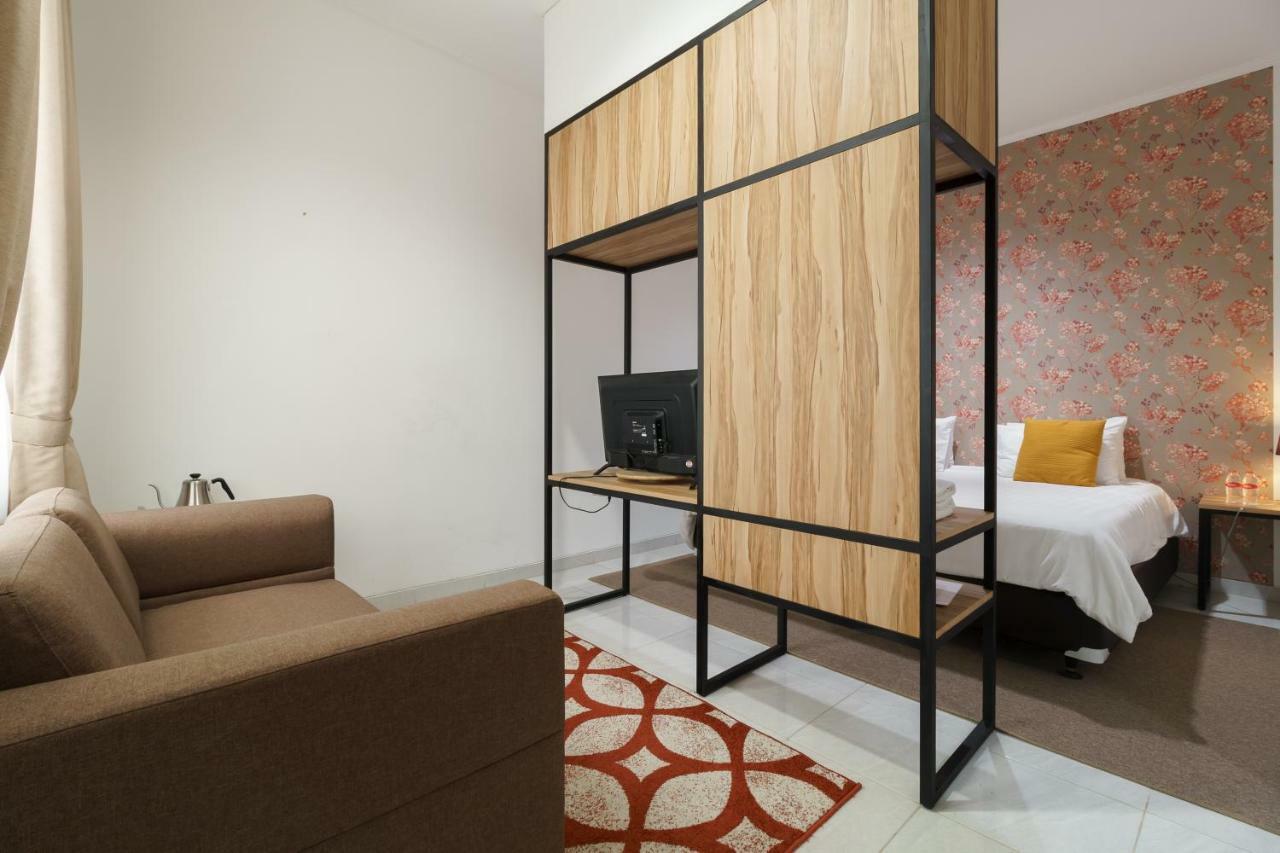 RedDoorz Plus near Exit Toll Puncak 2 Bogor Dış mekan fotoğraf