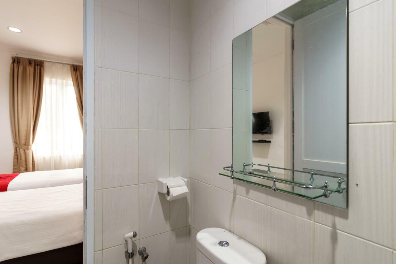 RedDoorz Plus near Exit Toll Puncak 2 Bogor Dış mekan fotoğraf