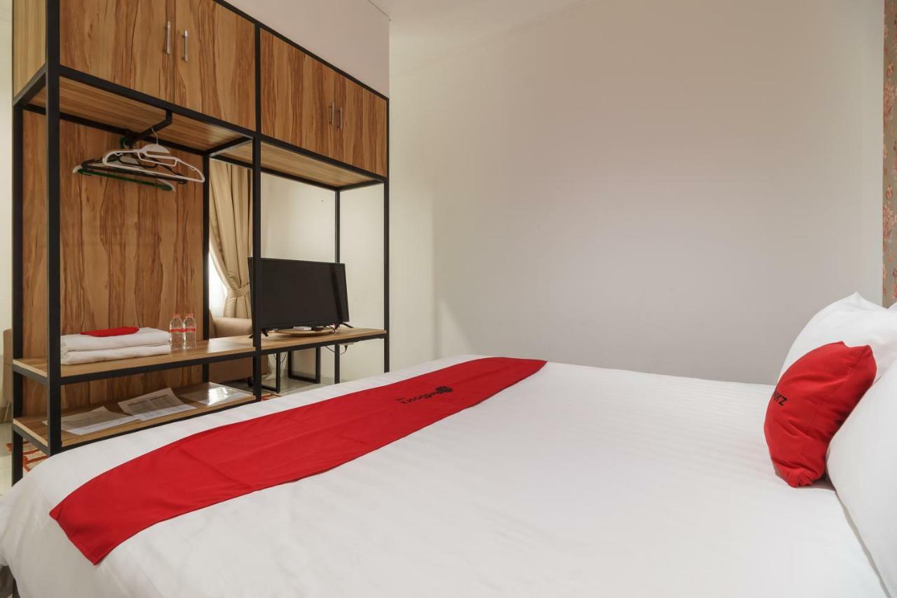 RedDoorz Plus near Exit Toll Puncak 2 Bogor Dış mekan fotoğraf