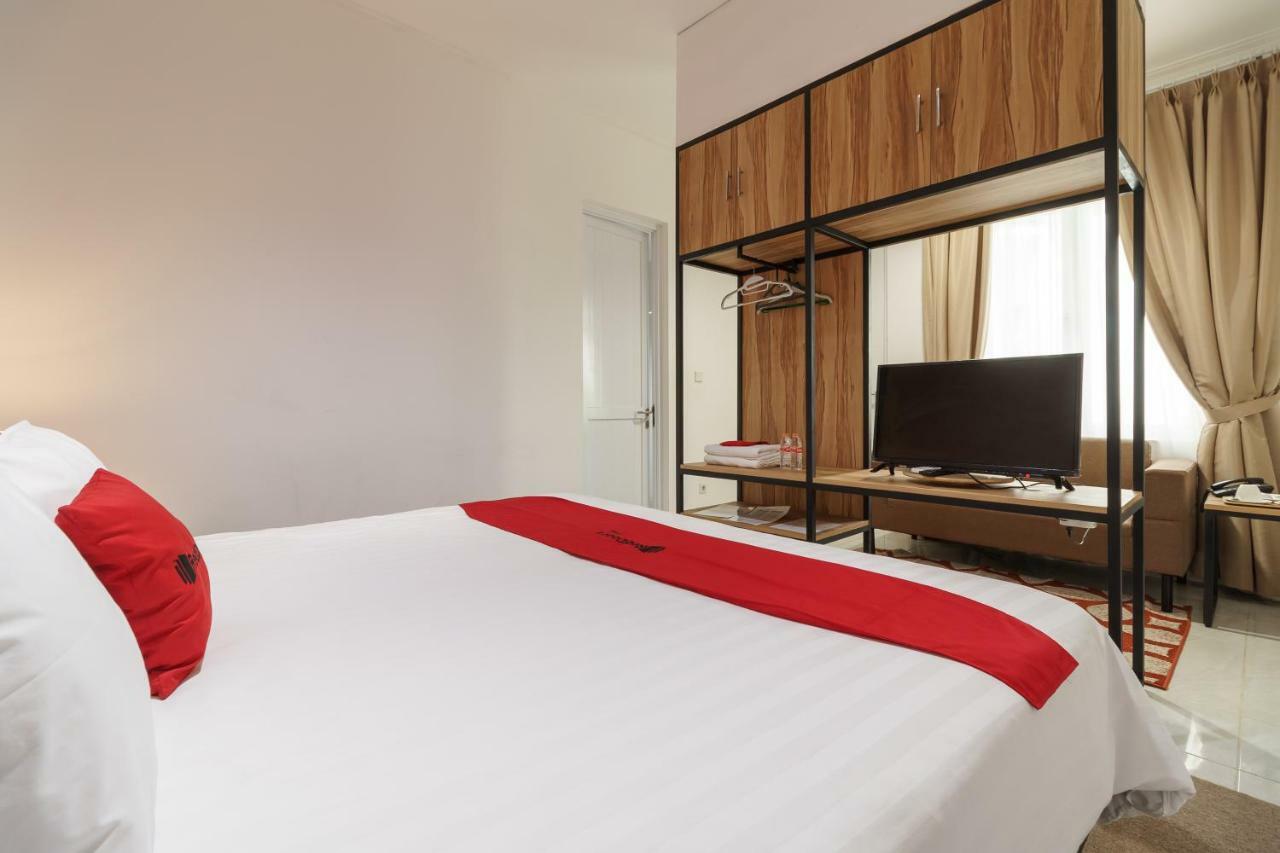 RedDoorz Plus near Exit Toll Puncak 2 Bogor Dış mekan fotoğraf