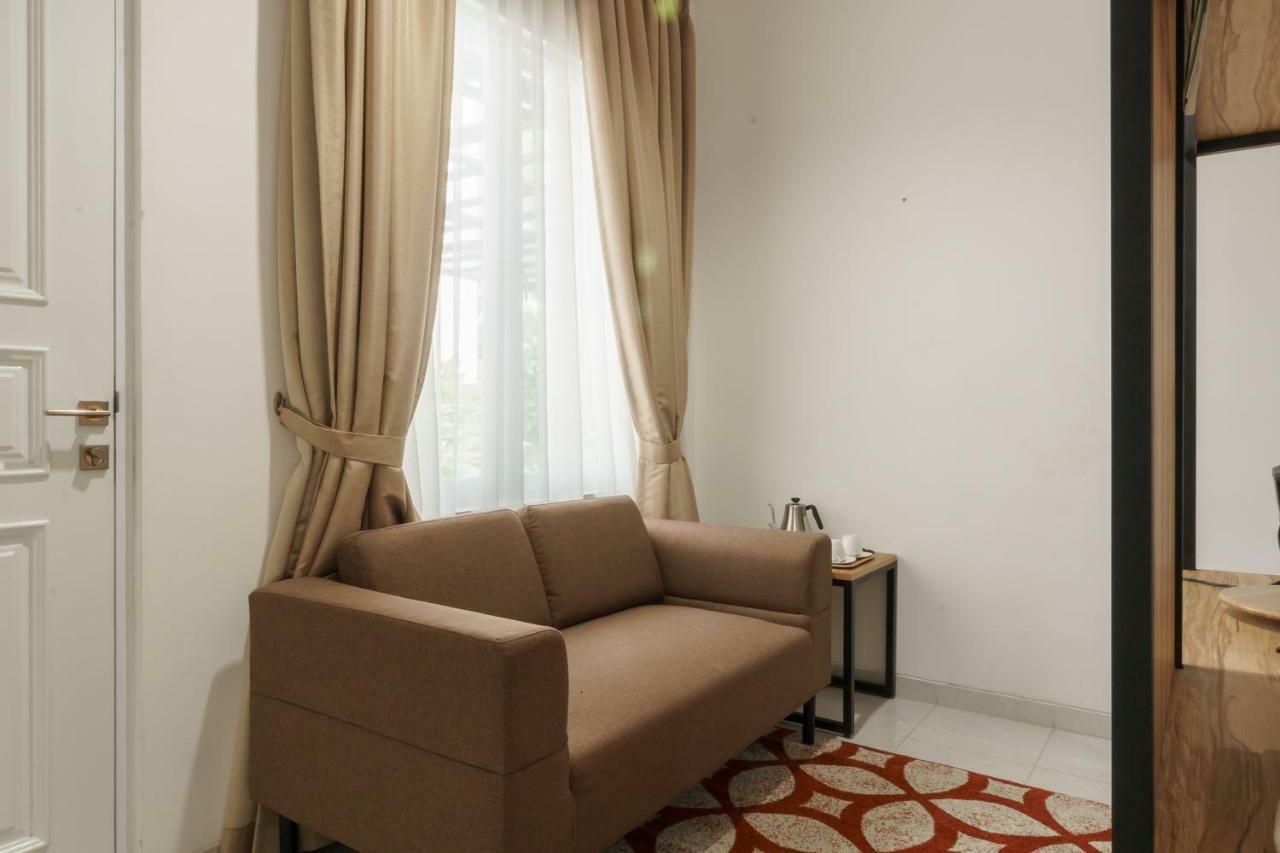 RedDoorz Plus near Exit Toll Puncak 2 Bogor Dış mekan fotoğraf