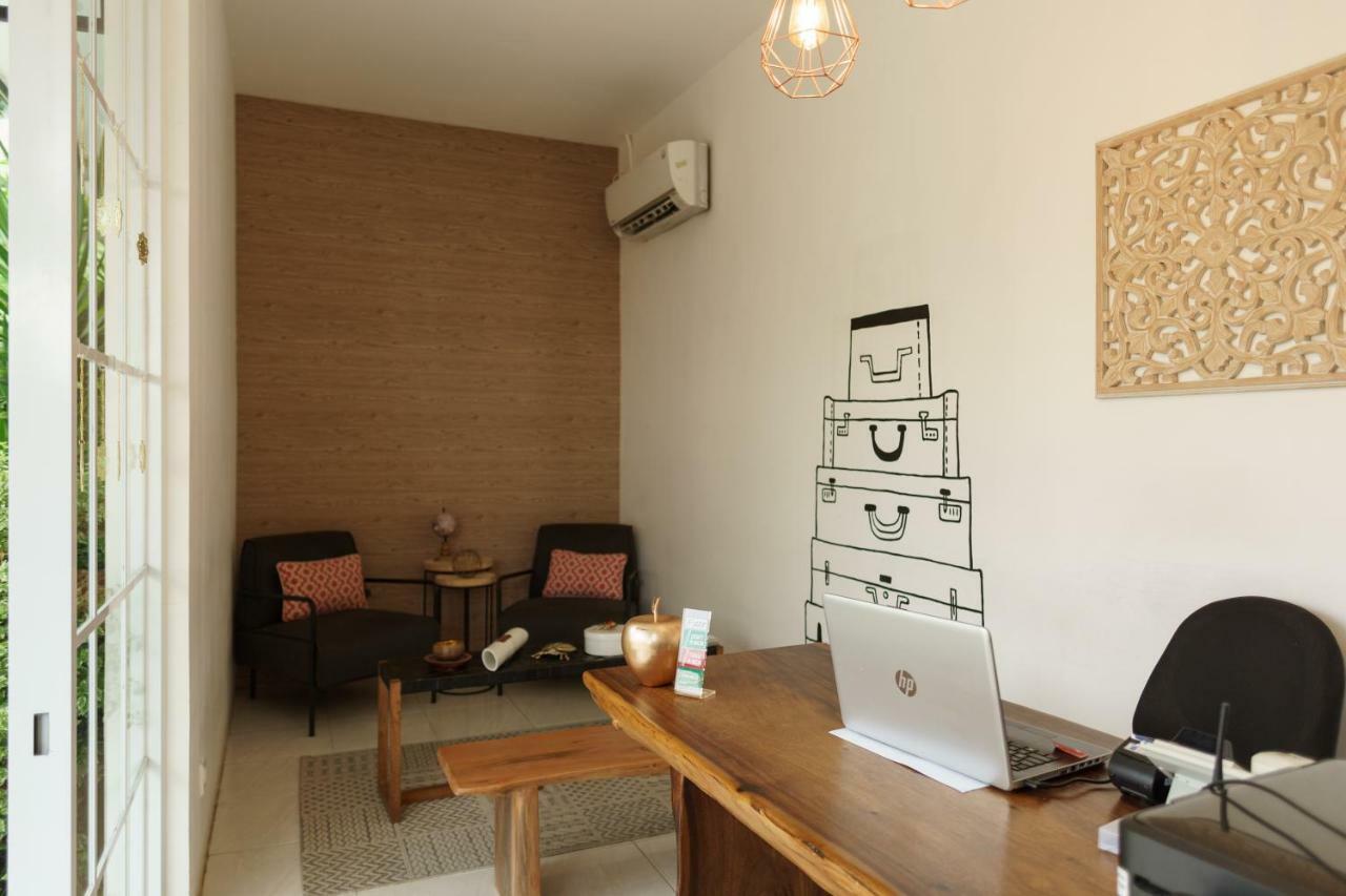 RedDoorz Plus near Exit Toll Puncak 2 Bogor Dış mekan fotoğraf