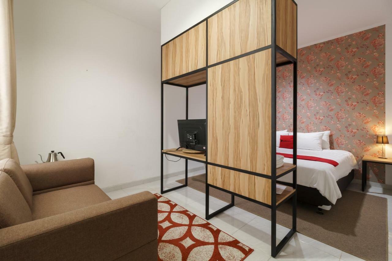 RedDoorz Plus near Exit Toll Puncak 2 Bogor Dış mekan fotoğraf